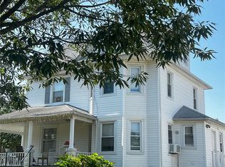 179 Church St, Freeport, NY 11520