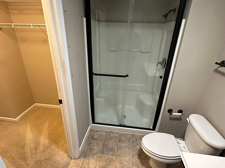 Master Bath with Walk in closet