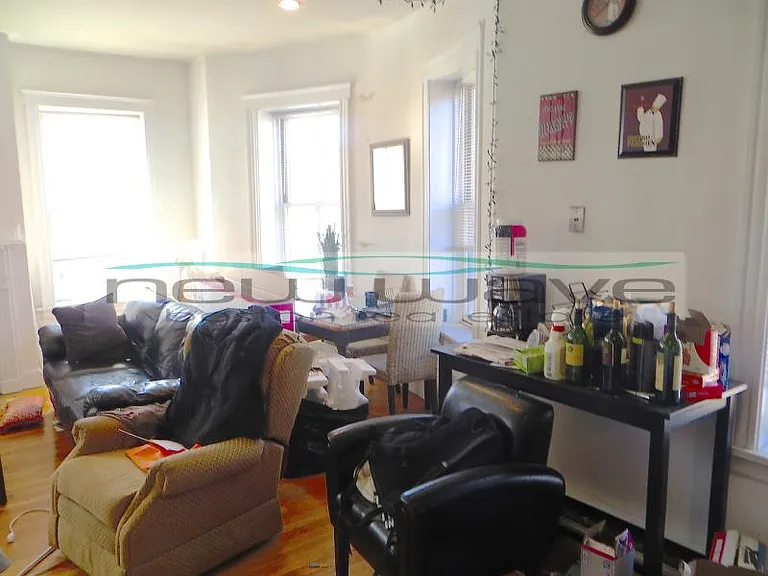 1750 Washington St #2 — Photo 10