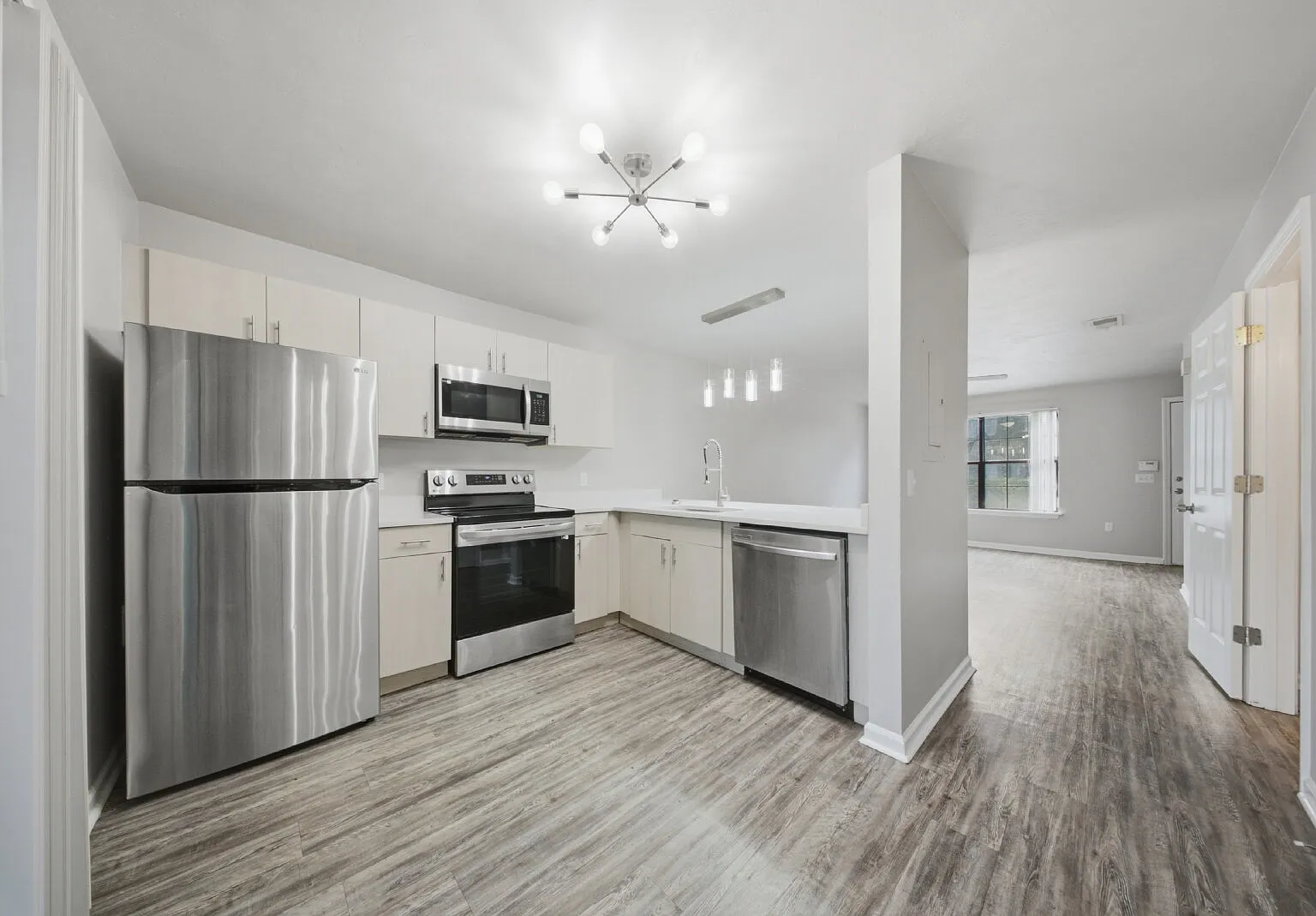 2 bed, 2.5 bath, 1100 sqft, $1,350 — Photo 4