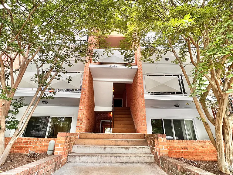 1800 Jefferson Park Ave — Photo 1