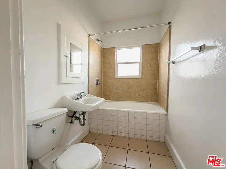 434 S Rampart Blvd #308 — Photo 10
