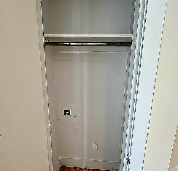 570 Evergreen Ave #1L — Photo 5