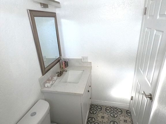 3rd image of 21032 79th St