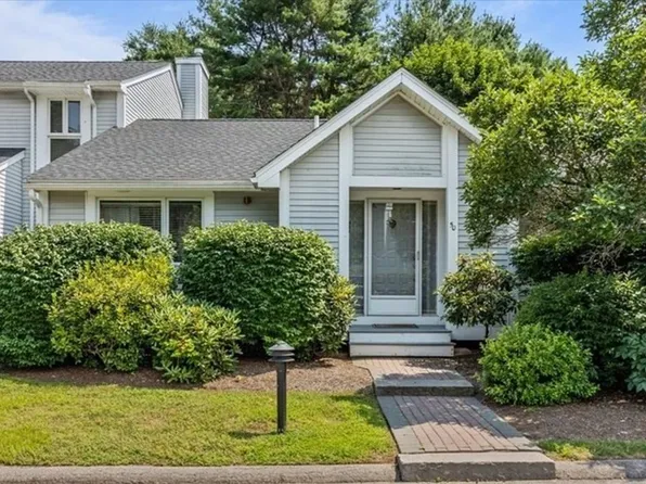 50 Alcott Cir #50, Taunton, MA 02780