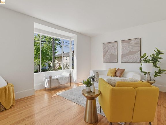 5th image of 1435 Berkeley Way