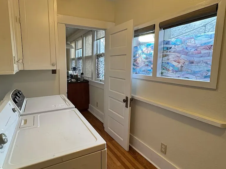 423 Walter St SE — Photo 11