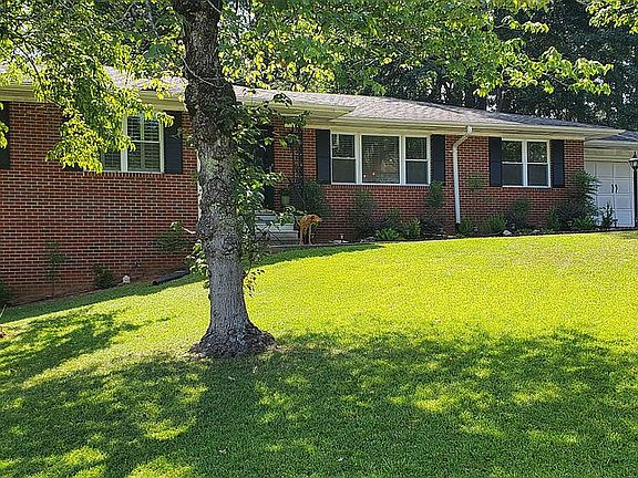 2nd image of 56 Pebble Creek Dr