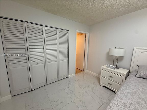 5th image of 627 Waterside Dr #627