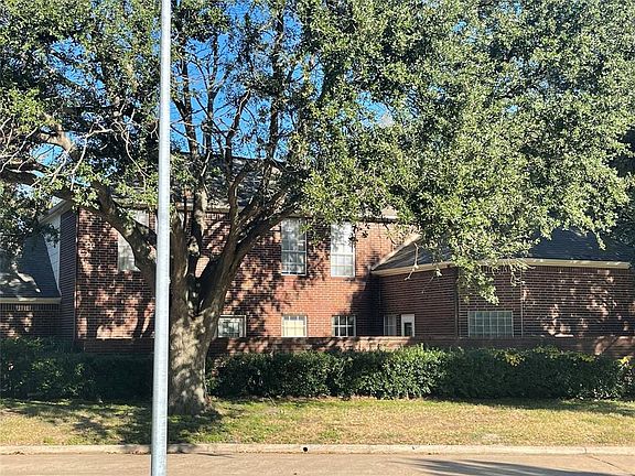 5th image of 14311 Cashel Wood Dr