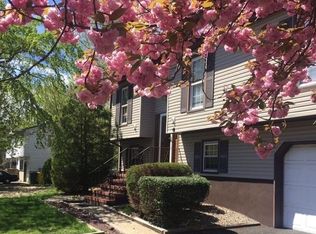 1194 Manor Dr, Lakewood, NJ