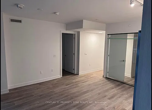 1 Jarvis St Photo 1