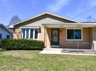 4614 Bunker Hill Ln, Madison, WI 53704
