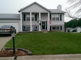 630 Longhorn Dr, O'Fallon, MO 63368