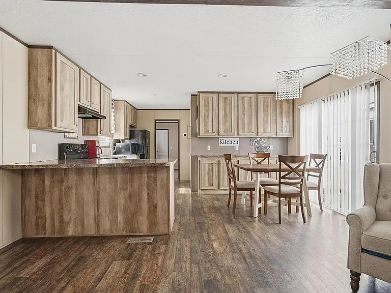 402 Arnold Blvd #438 — Photo 13