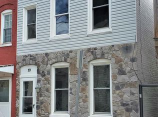 19 Cleveland Ave, Waynesboro, PA 17268