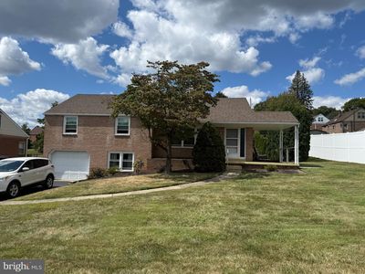 202 W 39th St, Reading, PA, 19606