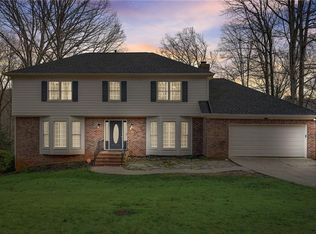 3858 Lee Ridge Way SW, Lilburn, GA 30047