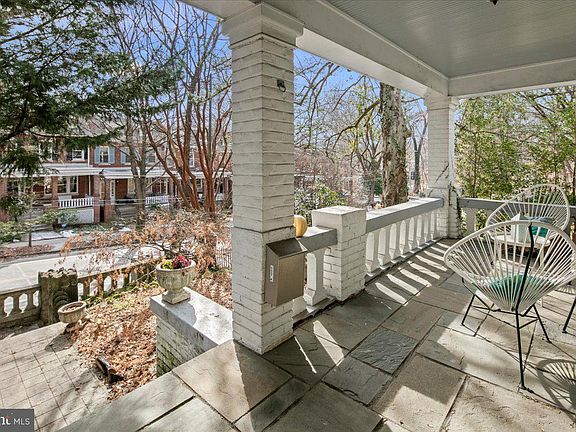 5th image of 2017 Klingle Rd NW
