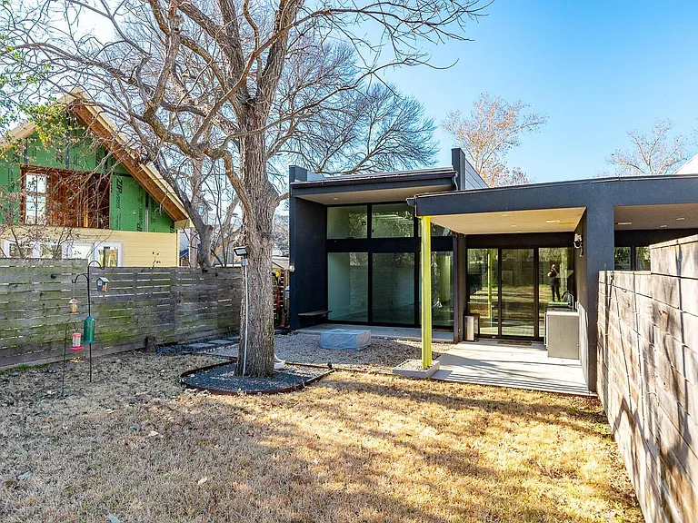 3305 Garden Villa Ln #B — Photo 31