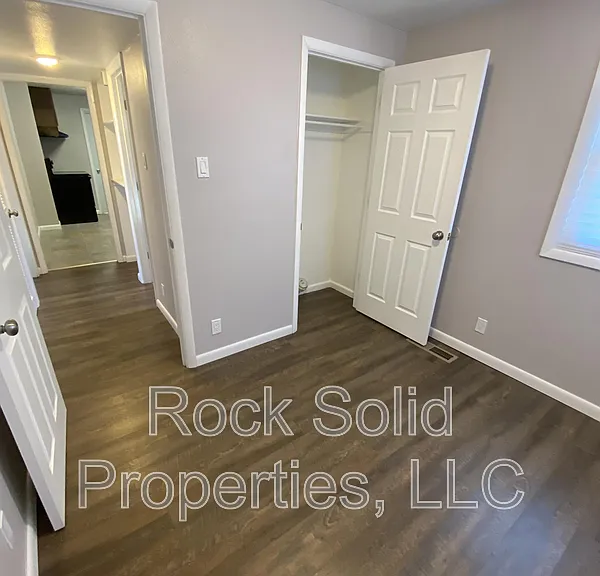 2020 Dunn Ave #4 — Photo 12