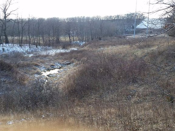 3rd image of 3230 Deer Run Ave
