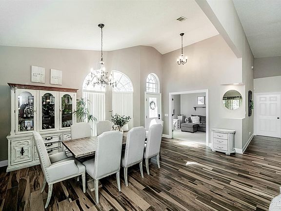 5th image of 3324 Gleneagles Dr
