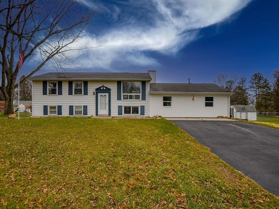 1st image of 2603 Oakwood Dr