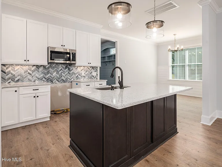 3842 W Wilson St — Photo 9