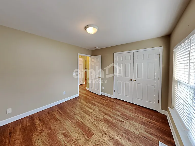 1041 Secretariat Dr — Photo 15
