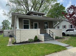 407 E 3rd St, O'Fallon, IL 62269