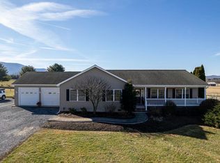 2119 Sleepy Hollow Rd, Luray, VA 22835