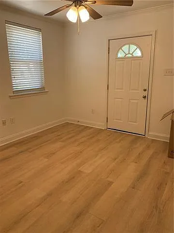 144 Elvis Ct — Photo 3