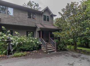 215 Aaron Smith Dr, Bridgeport, WV 26330