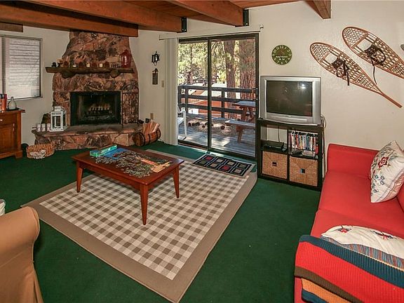 3rd image of 39267 Crest Ln