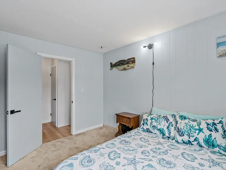 17 Clifford Dr — Photo 29