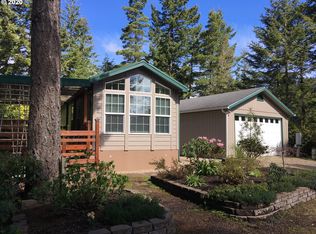 255 Outer Dr, Florence, OR