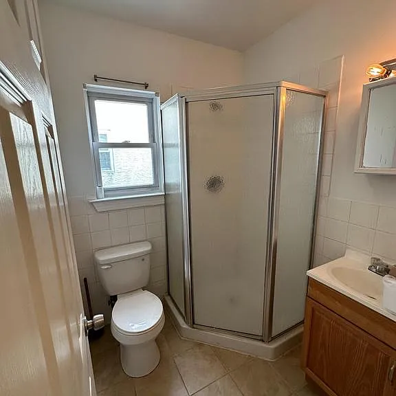 3808 Spring Garden St — Photo 4