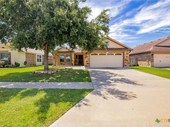 203 Terravista Trl, Victoria, TX 77904