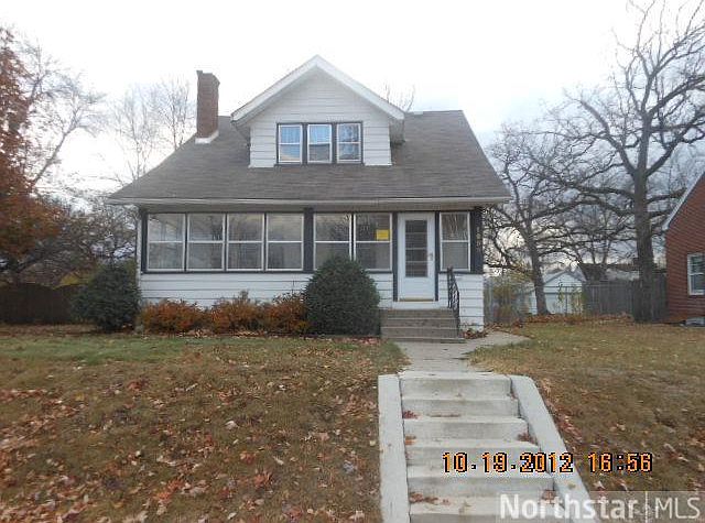 1st image of 1009 8th Ave N