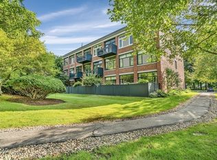 100 Keyes Rd APT 306, Concord, MA 01742