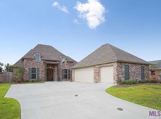 10655 Hollow Creek Ct, Denham Springs, LA 70726