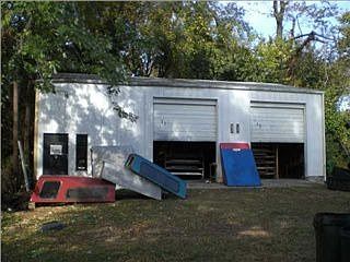2nd image of 2910 Dixie Hwy