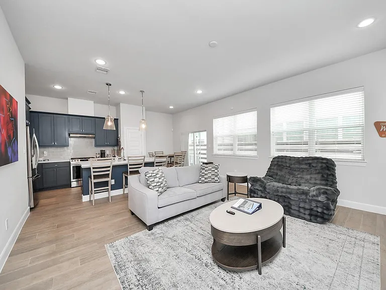651 Press St — Photo 24
