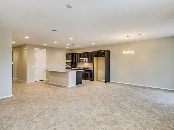 4th image of 4976 W Willow Blossom Pl