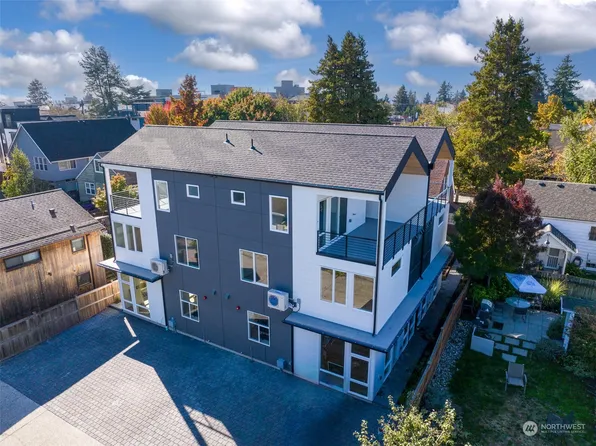 8052 Mary Avenue NW #B, Seattle, WA 98117