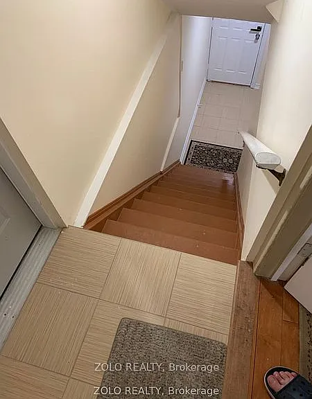 175 Mabley Cres #BASEMENT — Photo 1
