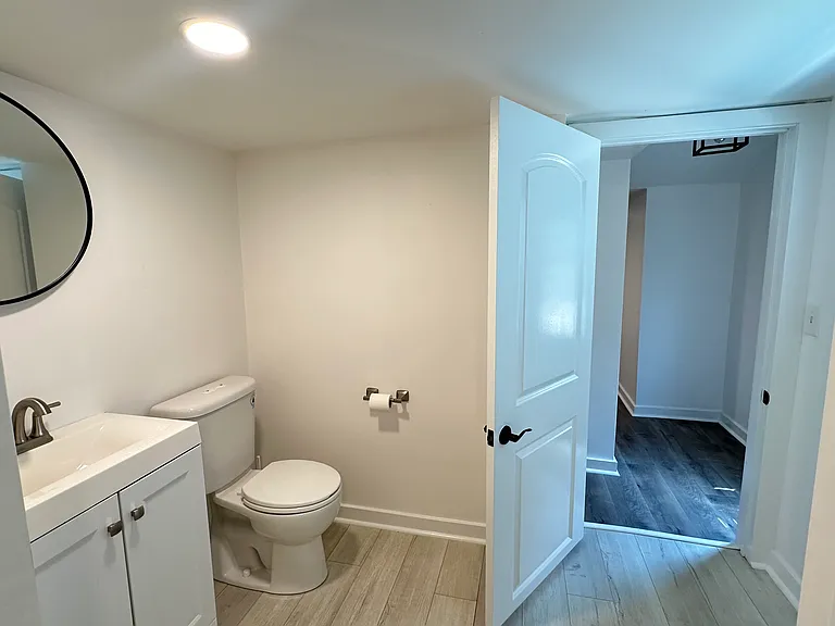 2232 W Rosedale St S #100 — Photo 30