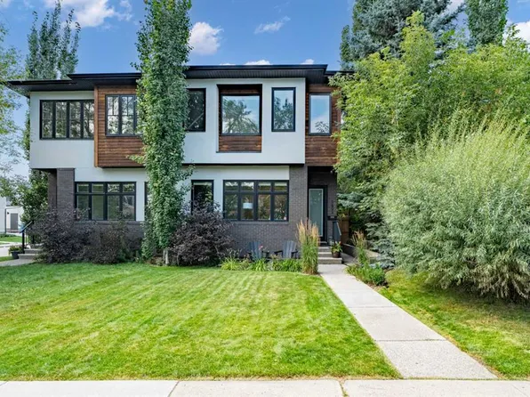 3823 E 15a St SW, Calgary, AB T2T 4C6