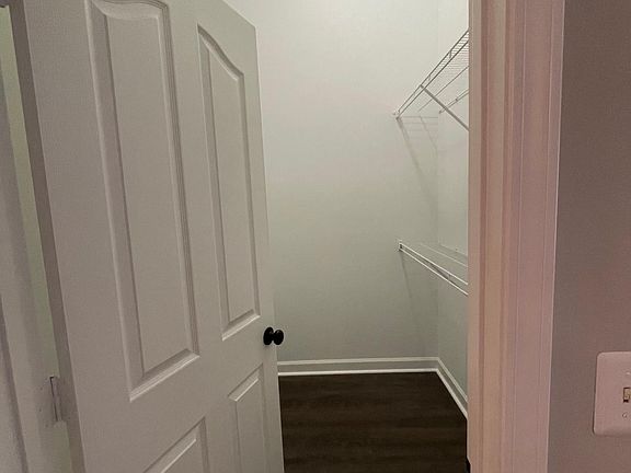Walk in closet